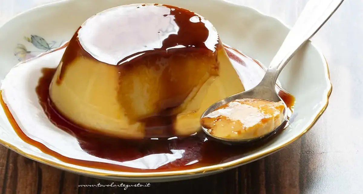 Delizioso creme caramel, un dolce che sa di casa, come quelli di Canicattì. La cucchiaiata perfetta.